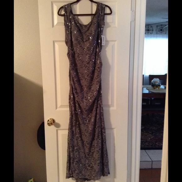 Evening Gown/Dress/Formal
