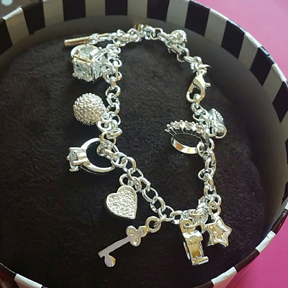 925 Sterling Silver 13 Charms Bracelet New 8" L - Picture 4 of 4
