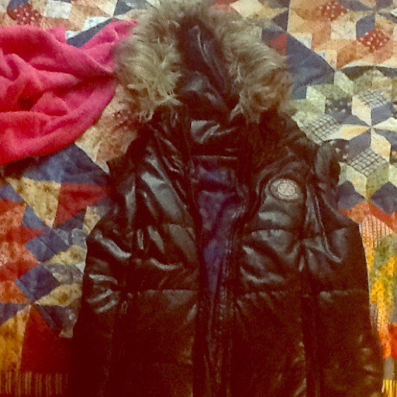 Aeropostale vest w/ fur hood