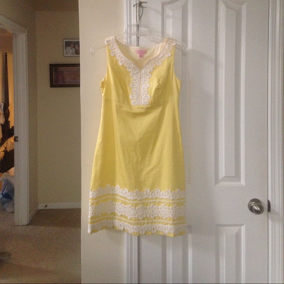 Lilly Pulitzer dress and Chanel mask for Victoria