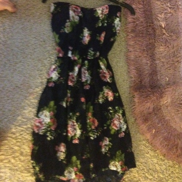 Forever 21 small lace dress - Picture 2 of 3