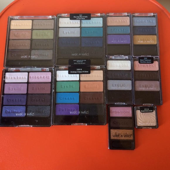 Wet n wild eyeshadow bundle!!!!