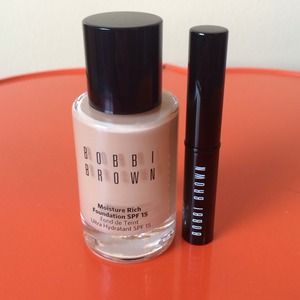 New BOBBI BROWN foundation & stick concealer