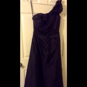 Black Satin One-shoulder Long Evening Gown