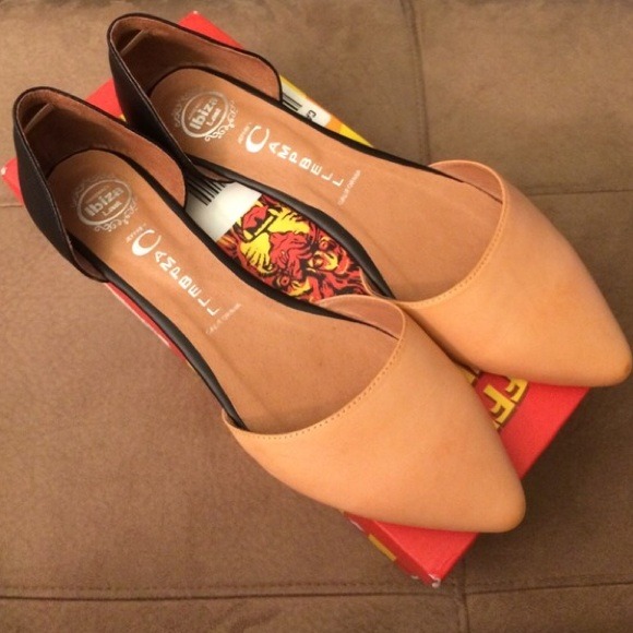 JC "Inlove" Flats New With Box