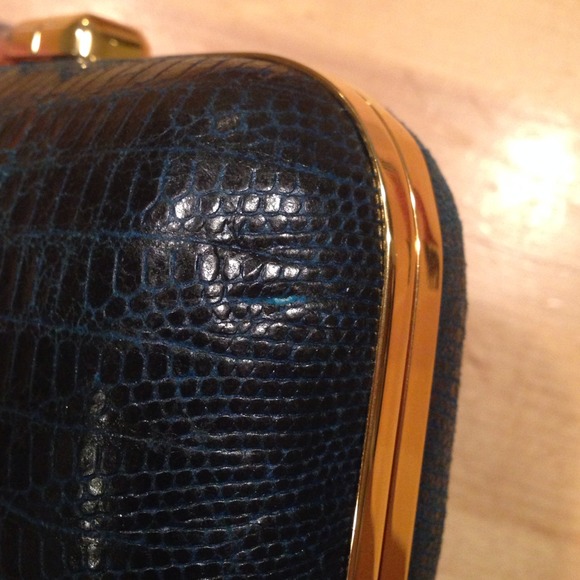 Elie Tahari “Helena” Clutch - Picture 4 of 4