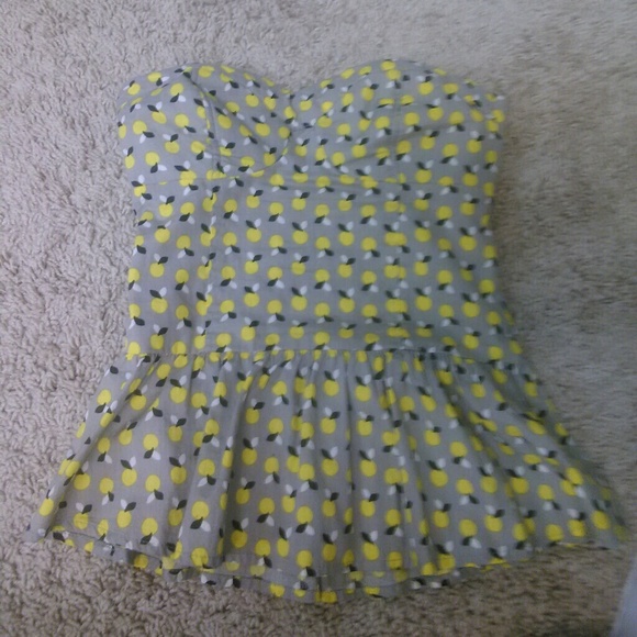 Apple print tube top