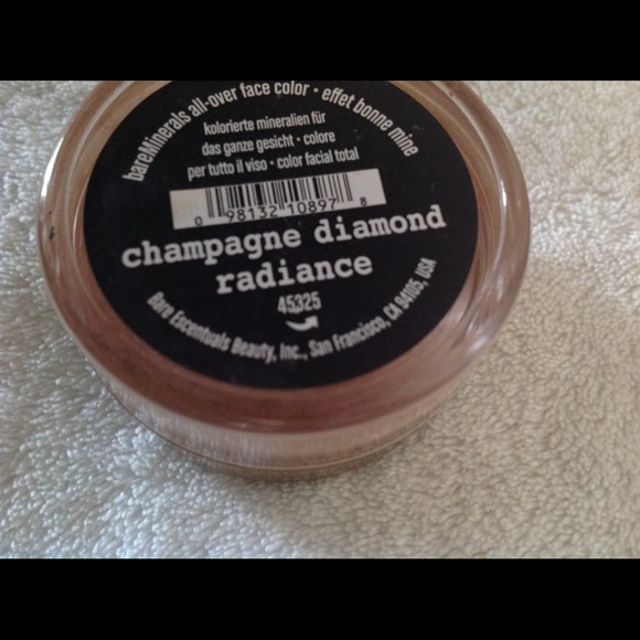 Bare minerals I. D. Bare escentials diamond