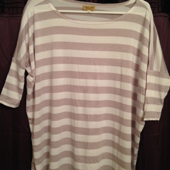 Brand new piko  top.  White with grey stripes.