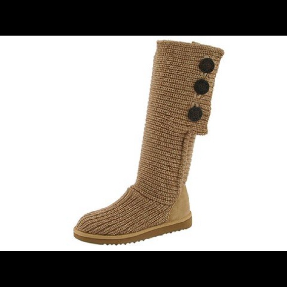 Cardigan Ugg Boots (7.5)