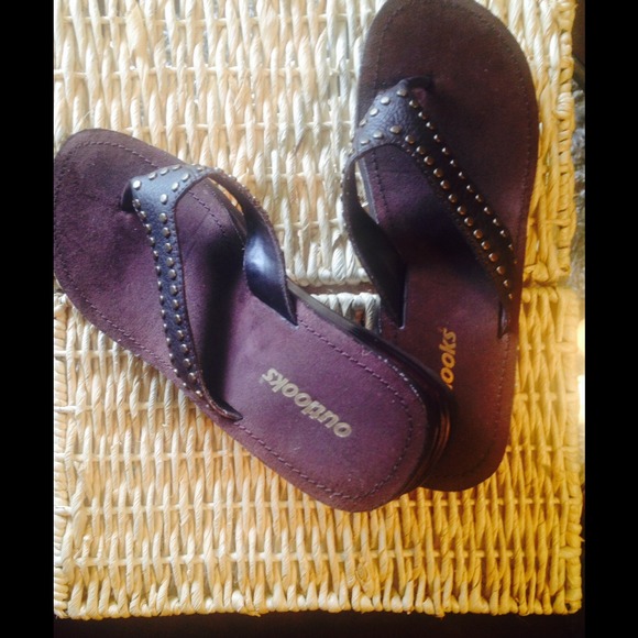 Outlooks Wedge Sandal