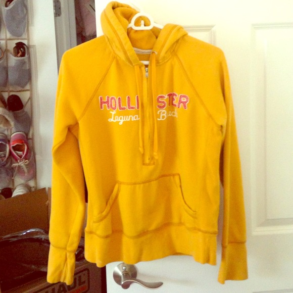 Mustard yellow Hollister hoodie