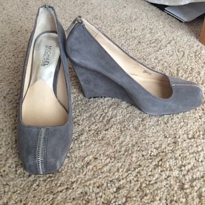 💥PRICE REDUCTION💥Michael Kors Wedges
