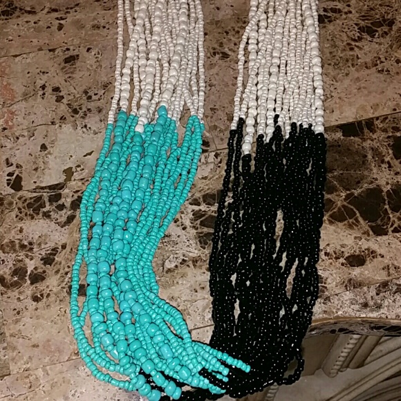 Forever 21 Jewelry - Brand new long beaded necklace