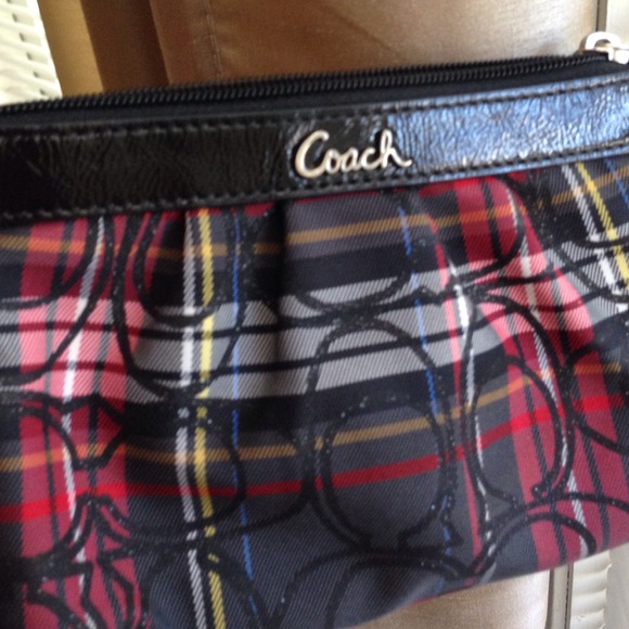 👛 SOLD Authentic Coach Wristlet 👛 - Picture 4 of 4