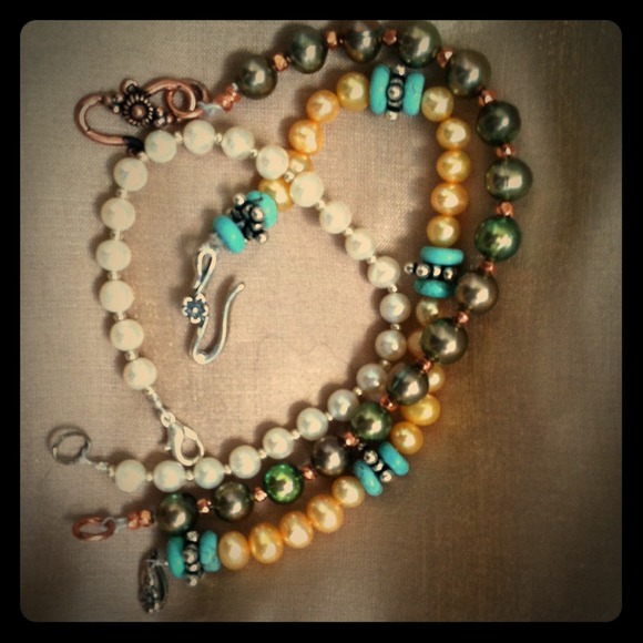 Pearl bracelets; vintage look. - Picture 1 of 2