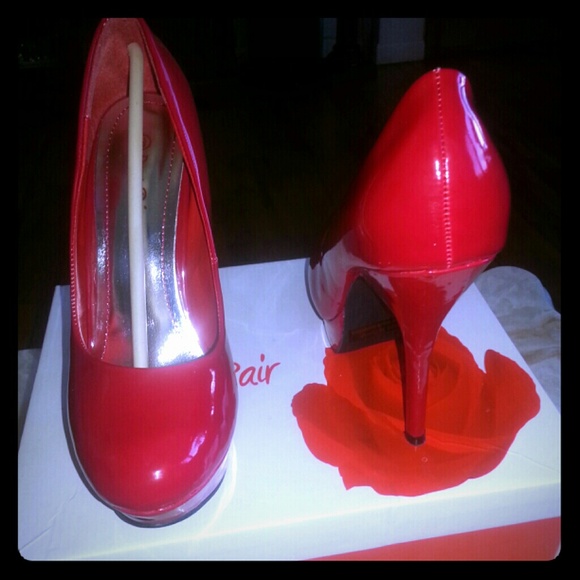 Red Patent Stilettos - Picture 1 of 3