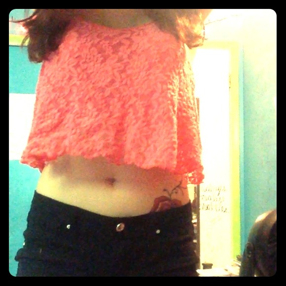 Cute pink crochet crop top!