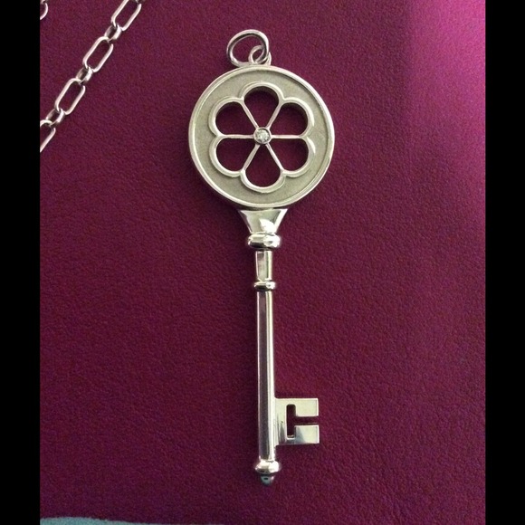 Sold....Tiffany Blossom Key SS w Diamond. Retired. - Picture 2 of 4