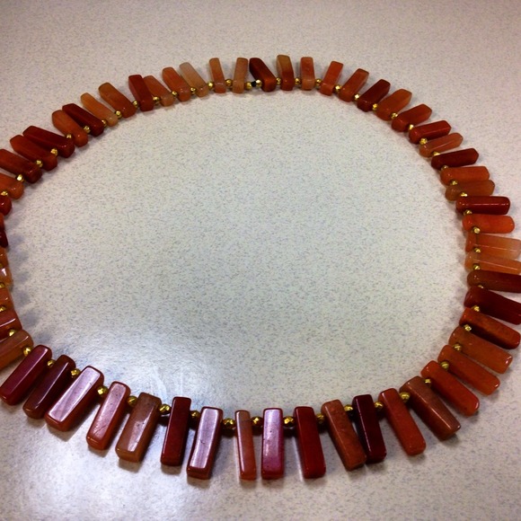 Agate stretch necklace