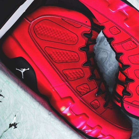Air Jordan 9 Retro “Motorboat Jones”