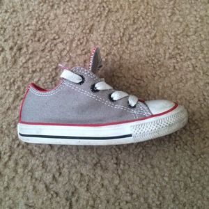 "Chuck Taylor" Converse ~ Toddler size 7