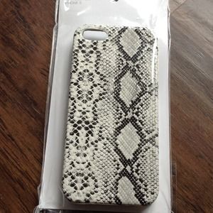 🚫SOLD🚫 H&M iPhone 5/5s case