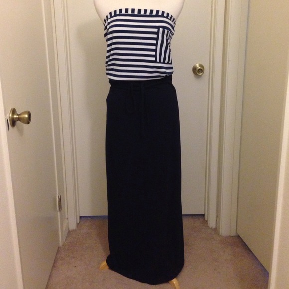 SOLD Summertime fun with navy and white maxi dress