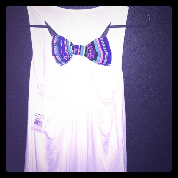 Super Cute Bow Back Tank🎀