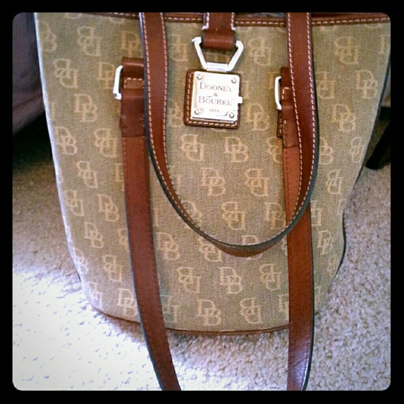 Dooney & Bourke handbag