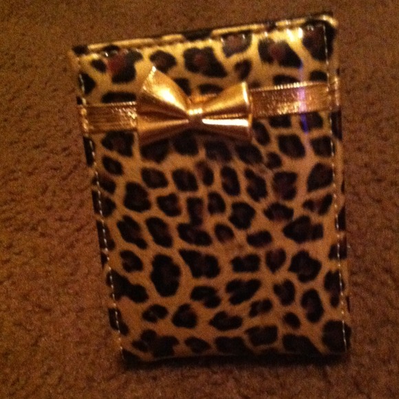 $5 - Picture 4 of 4