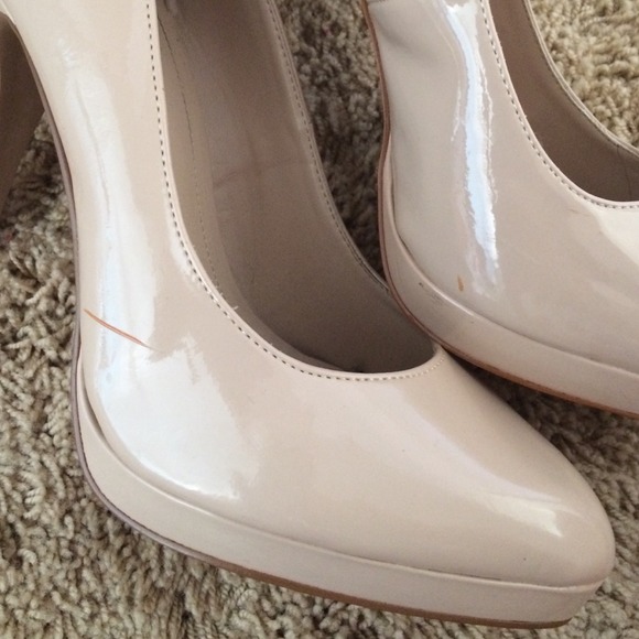 Nude heels - Picture 3 of 4