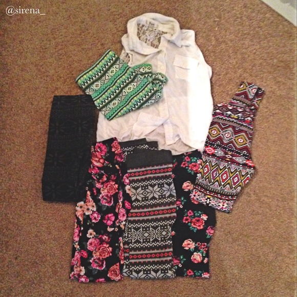 $25 B U N D L E ! free tribal skirt . $5 discount - Picture 1 of 1