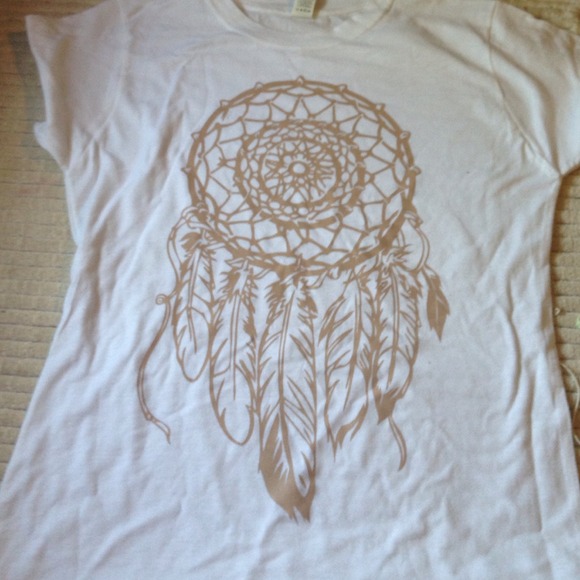 White dream catcher tshirt