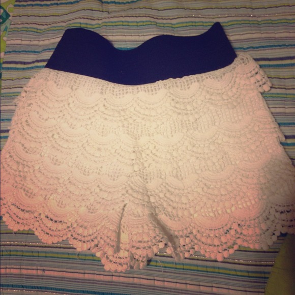 White ruffled shorts