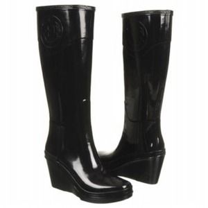 Brand New Hunter Boots w/ wedge heel! Size 8