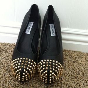 PRICE REDUCED Steve Madden black heels