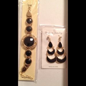 Black and Gold Earring and Bracelet set