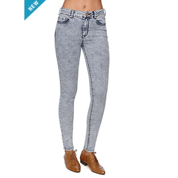 Pacsun high waisted acid washhed jeans(:
