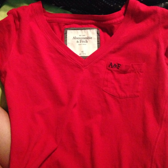 Red v neck tshirt from A&F(: