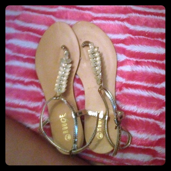 Barely worn nude sandals