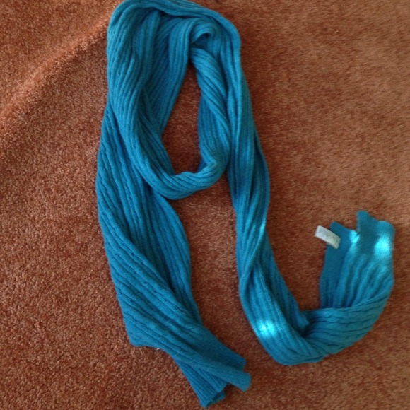 Blue cozy American eagle scarf