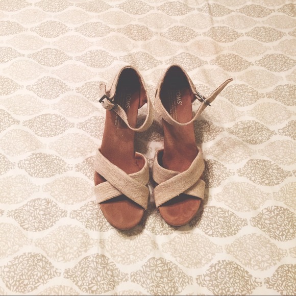 TOMS Sierra strappy wedges size 7