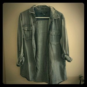 F21 Men denim top
