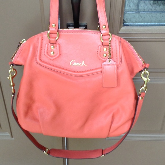🌟💖SO PRETTY Coach leather Satchel handbag 🎀🌟