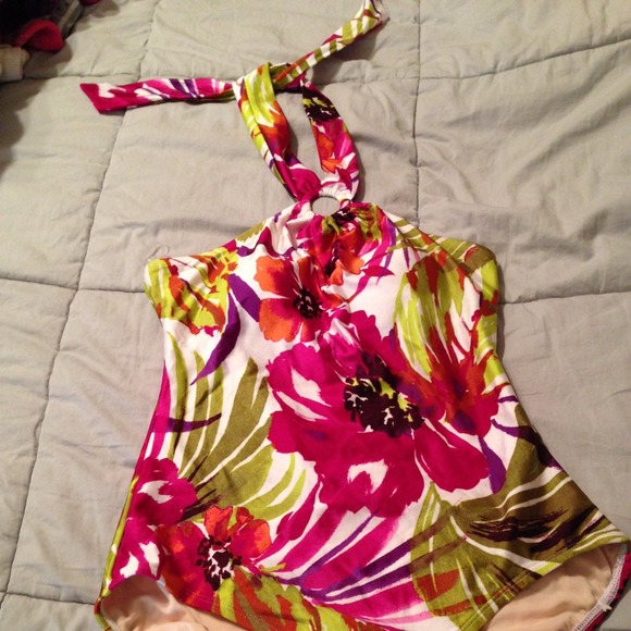 Brand new one piece bathing suit ! Sz 12