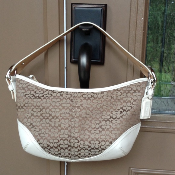 🌟💖Coach signature fabric leather trim handbag💖