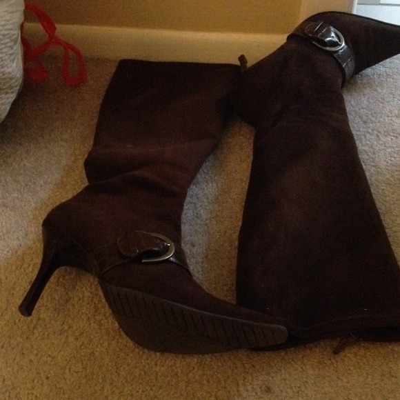 Brown Amanda Smith zip up boots . - Picture 2 of 2