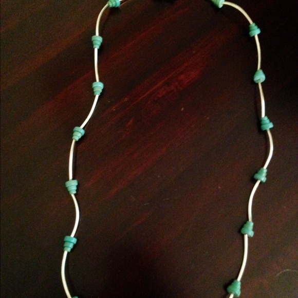 Turquoise stretch necklace