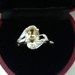 Women's Peridot ring.